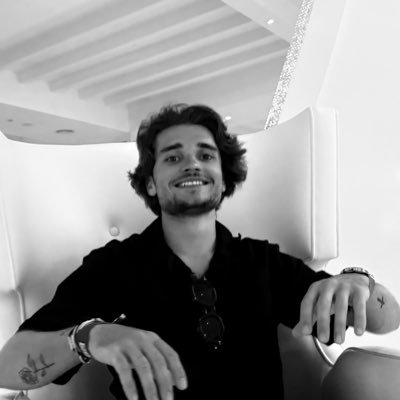 ChevallierLeni's profile picture. 21y OLYMPIQUE DE MARSEILLE 💙