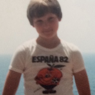 Ulsterman in England. Labour, GC, pro-Union; scared of ASI. Utd, Gers fan since 70s. Mainly droning on about politics and football here; but I do other things.