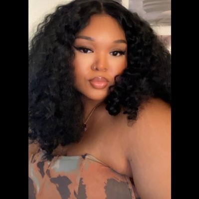 𝐚 𝐡𝐢𝐝𝐝𝐞𝐧 𝐠𝐞𝐦 & 𝐭𝐡𝐞 𝐬𝐰𝐞𝐞𝐭𝐞𝐬𝐭 𝐠𝐢𝐫𝐥 ❤️‍🔥
