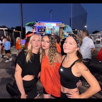 OliviaMari76217's profile picture. 