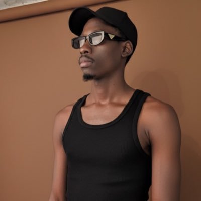 sketchtheartist's profile picture. i make beats