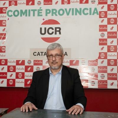 En orden cronológico: hijo, 🇦🇷 argentino, de #acuario, bro, 🇵🇱 #UCR, hincha de #Talleres, #abogado, padre del mejor.
#Catamarca