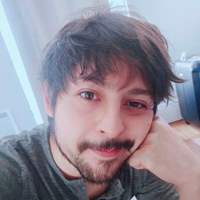 @PtitPixel is my player 2 #Intoxiqué sur #PsVR2 #Ps5 #Switch collectionneur de #Figurine 1/6 Je fait de belles photos mais tous le monde s'en fout 🤷♂️