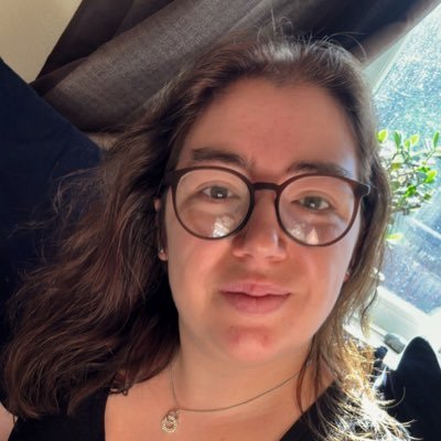 28. Socialist. She/Her. Níl a fhios agam cé mé a thuilleadh 🦆 All my views are my own and not the views of my employer. MV¹ DR³ AA²³