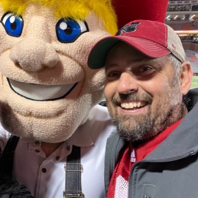 Husker Fan and lover of college sports. #DrakesTakeOnSports #Huskers #Blackshirts