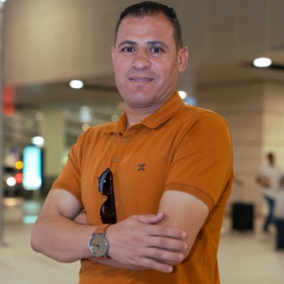 لاعب سابق بالدوري المصري ومحترف بالدوري العماني ومدرب بالسلطنة ومدرب الحوراء والوطني السعودي حاليا..حاصل على الرخصة الآسيوية