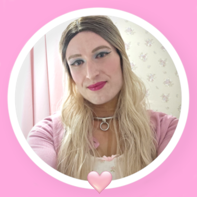 Hiii 😇 I'm just a cute leggy latex princess 💁♀️🤭
🎀 Self locked for 186 weeks 24/7 🎀
100's of pics + vids found on my sites ☺️