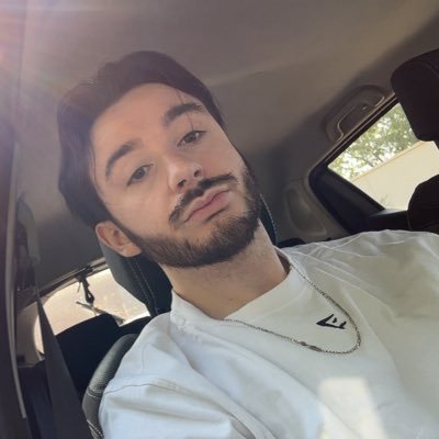 YT 113K Streamer @ApeXClanFR | https://t.co/IK6ttmFgvT | Ranked Boosting DM 💸 @PNLMusic / @FCBarcelona