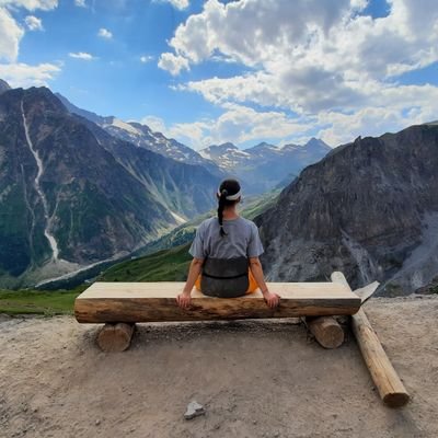 DariaLevchenko's profile picture. 🌌🖤☮️