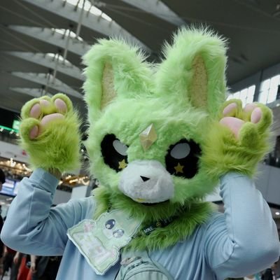 lulili12013's profile picture. 갑자기 세상에 떨어진 3살 고양이 스포키야!

내골격은 천수화지라구 불러주세요!
Dm 언제든 환영입니다!
프리큐너 트웟 올라올수도 있어여