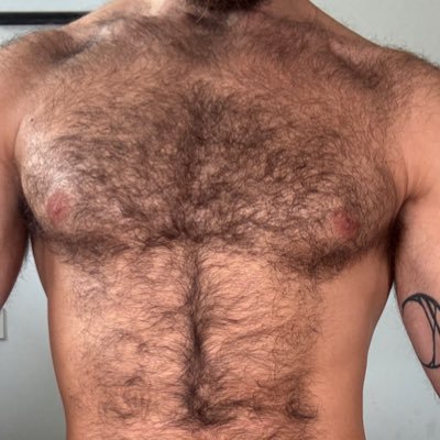 Big ass. Big cock. Bigger Hole.
Built to take it. Packing to give it.
Hairy everywhere. 195cm. Versatile. FF.
🔞 Open for Collab 🔥