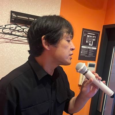 fujikura_takeru's profile picture. NPO法人・NGO団体代表。芸能事務所運営中で自身もタレント。弁護士秘書も行っております。

政治や法律、社会問題、心理学(メンタルヘルス)、アイドル界隈、時々アニメ・漫画についてポストいたします。知識は浅いので是非色々とご教示ください。

政治活動もしており、政治的思想は右派も左派も認めるタイプの中道です。