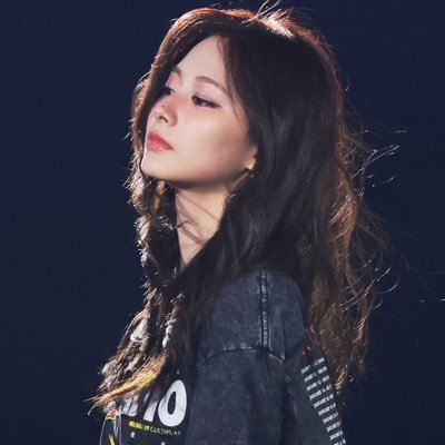 Tw1ceAni's profile picture. everything’s alright forever 💗