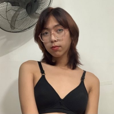 im only 18!! 🔞 !! hi babies im a bery horny !! just dm me to avail and book me💕 my tg:Yukimainn