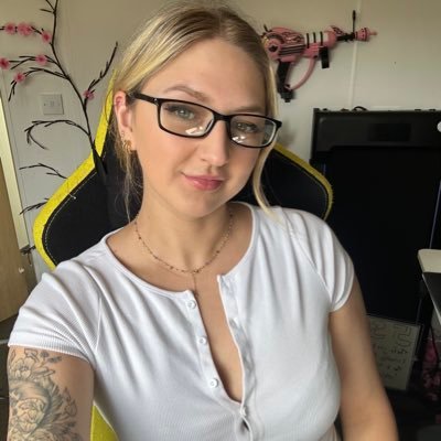 British ☕️ | Call of Duty @twitch streamer | 3D printing fanatic 🤓| bigger biceps then you 👀