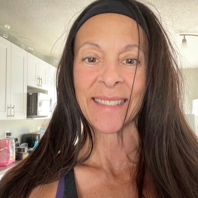 teresarinteria's profile picture. RMT