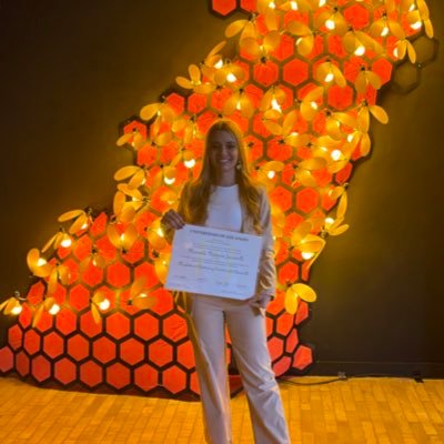 ManuelaVJ05's profile picture. Quindiana. Geóloga Eafitense, magister en Gerencia y Práctica del Desarrollo Uniandina. Amante de los animales, la naturaleza y los libros ❤️