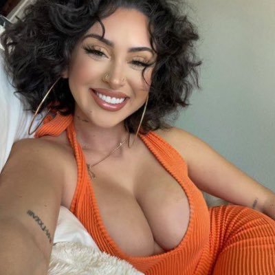 ThallsTrum85464's profile picture. 