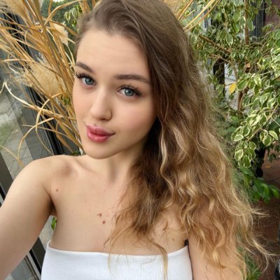 Curvy_Dolly's profile picture. You know where the fun is 😈➡️