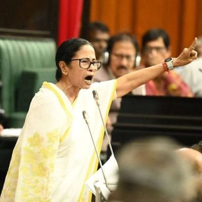মমতা দিদি আমার শক্তি ।। অভিষেক দাদা আমার সাহস ।। তৃণমূল কংগ্রেসের এক অনুগত সৈনিক আমি ।।