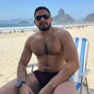 1.76 in height, 96kg, big thick cock 21cm;
https://t.co/3KZBOZjHYs