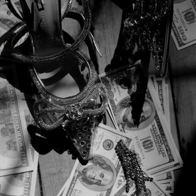 kneel4rogue's profile picture. No free attention. No second chances. Tribute = relevance. 🖤💎 18+ only | Min. $30 tribute | Cashapp linked 👑