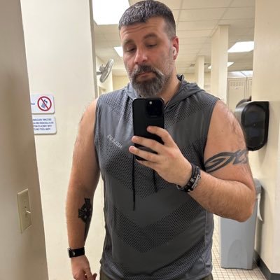 hill88765's profile picture. 