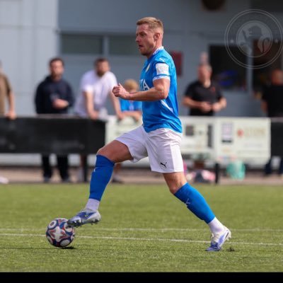 Player/Manager at Stockport Town FC. Academy coach at Stockport County. Qualified Uefa A - Licence coach. Type 1 diabetic.