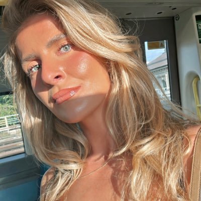 LRHitchings's profile picture. 