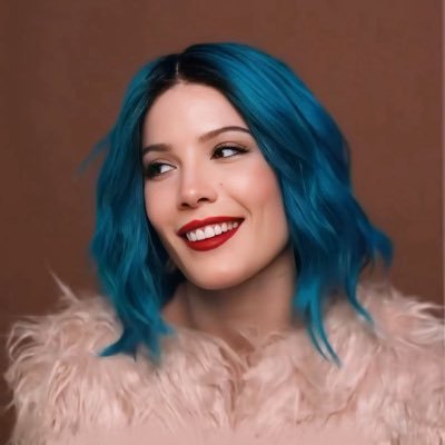 gurlissagun's profile picture. 26 | 🇵🇹 | i wanna go back to the beginning when it all felt right