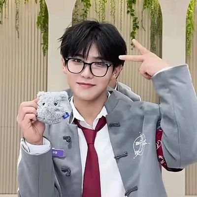 #ThankYouYichen #ThankYouHaneum #ThankYouHyeop ☆ semi ia cuz of school ☆ rentry byf