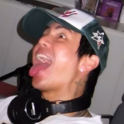 Saw DPR in 🇬🇧/🇳🇱/🇫🇷🥰
❤️💚💙💛🧡💜
♤ Ultra secret fan account (ironic)
♡ Too many interests
◇ Series/movies/games/music
♧ Theorist/lorist
☆ ✨️✨️✨️