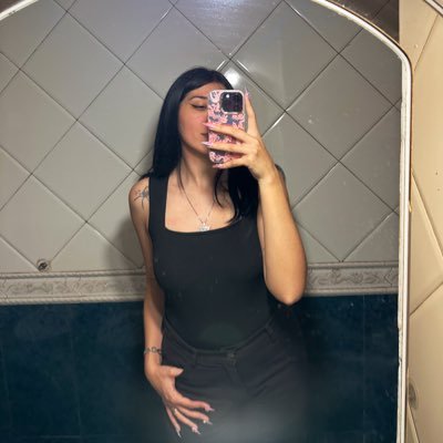 _tefyromero's profile picture. 🖤🖤🖤