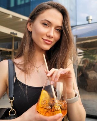 Work in medical devices 🏥, passionate about crypto 💰,and always seeking adventure 🌍! From traveling ✈️ to playing golf ⛳, I love exploring new horizons.