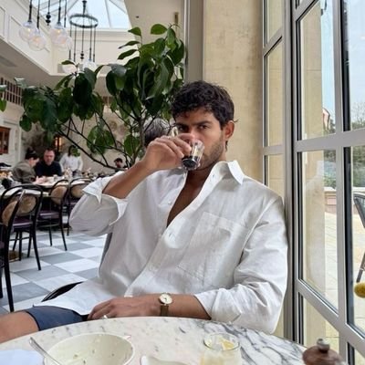 New Yorker who likes coffee, city life, and understanding what’s going on in DC.