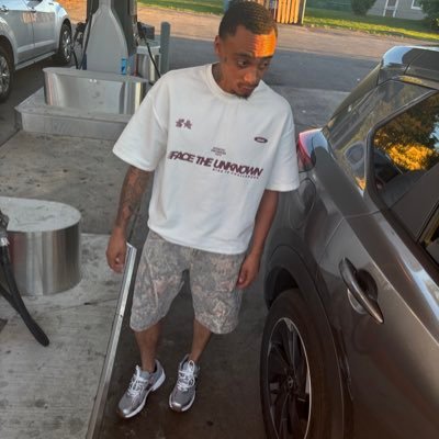 World Full Of 🐍’s Better Get On That ⌚️ #FreeTello #FreeCello #FreeChuck
