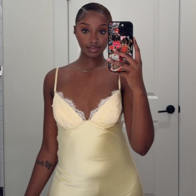 ΔΣΘ🐘✨| FAMU Alumna |🫧 Creative |💡PR + Marketing | Entertainment Journ.🎙️ |🧘🏾♀️Low Life🎈