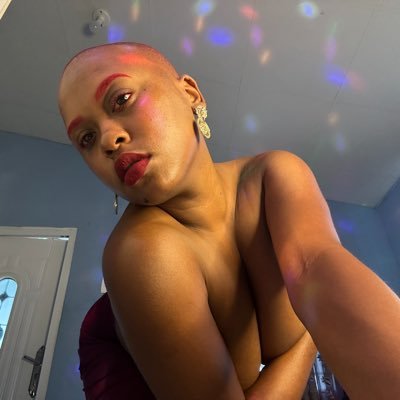 Art After Midnight Lives 🦄 Real Advice From The Mess🌪️→ YouTube @toxicmusett Expression Events 🎬The Hot Mess Series → TikTok 🦋Support: @myunimetanoia