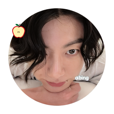 ୨ 𝗅Ꭵ𝗍𝗍𝗅𝖾 𝖽𝗈𝖾 — ♡ ୧ 🦌 workspace in a magical forest. one o' enchanted creatures with my selling acc service with otherworldly wisdom thru the shadow.
