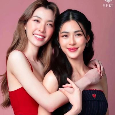 Nadera2203's profile picture. 