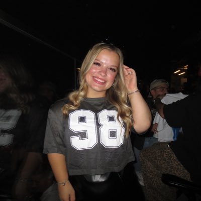 katelynbubb's profile picture. Twitter used for social media class