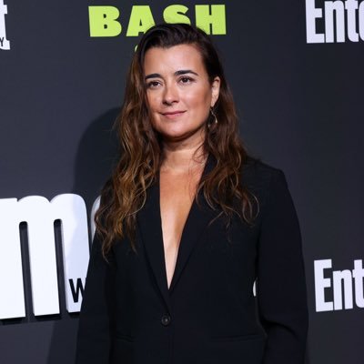 Chilean-American actress & singer 🎭🎤 | Iconic as Ziva David on NCIS (2005–2013, guest roles) | Starring in NCIS: Tony & Ziva on Paramount+ (2025)