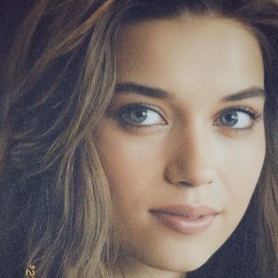 derenAfra's profile picture. 