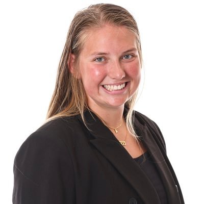 woman in the arena 💫 @UNC_SpAd & @GoHeels 🐏 @IndianaRowing alum 🌊 prev. @NCAA @Pacers @IndianaFever @IUHoosiers 📱