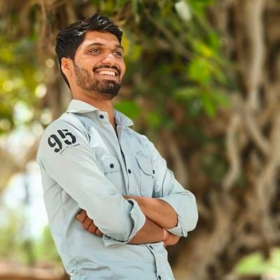 मत कहो, आकाश में कुहरा घना है,
यह किसी की व्यक्तिगत आलोचना है।
दुष्यंत कुमार
.....✒✒