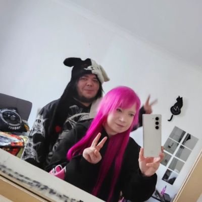 dead by daylight, fortnite and genshin ♡♡♡ @ladielieza is my bestie :33 she's purrrrfect ^.^