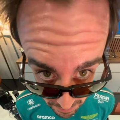 🇬🇧🇲🇺 |Fan/ parody account| 21| fake football, NFL, NHL and wrestling fan| who dares wins| crypto mfers get blocked| shortest bastard in the IWC|