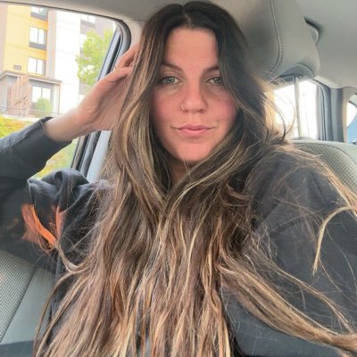 sleeepycam_'s profile picture. dj sad girl in the mix 🦢✨🥀