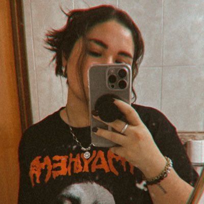 Twitteo mucho y pura mamada, no me hago responsable de lo que entiendas | Puro contenido de GL 🏳️🌈 | 🎬