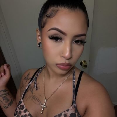 favellaaaa's profile picture. 22🤭 #latina cum shop💰